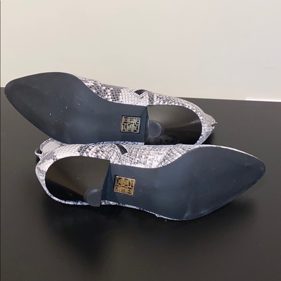 Gabriela SnakeSkin Effect Short Boots! - Picture 6 of 7